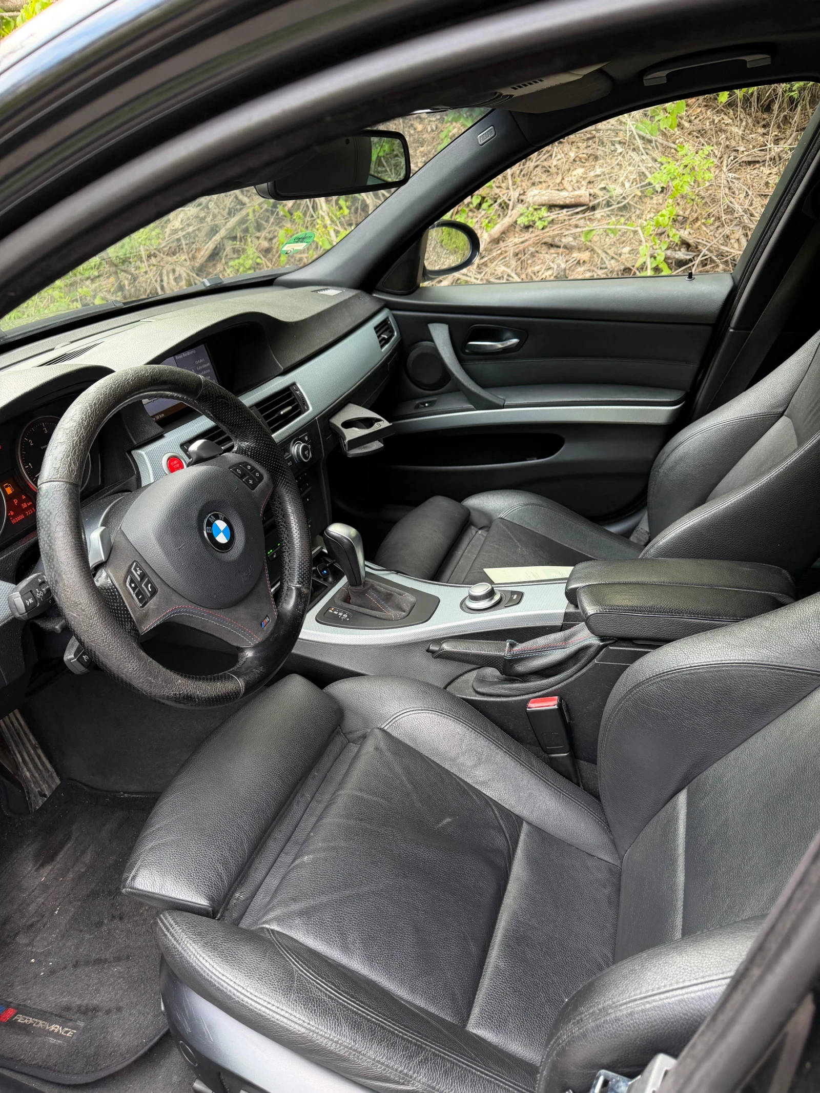 BMW 335 Екстри Топ Състояние, снимка 9 - Автомобили и джипове - 54381723