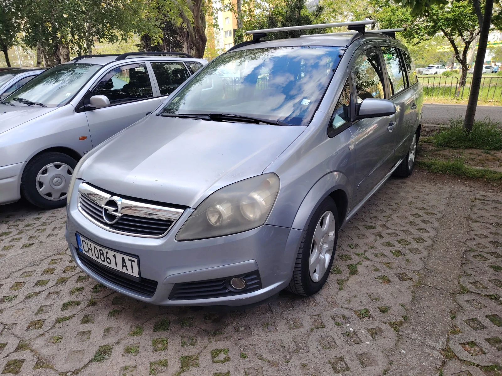 Opel Zafira 6+ 1, снимка 2 - Автомобили и джипове - 54398922