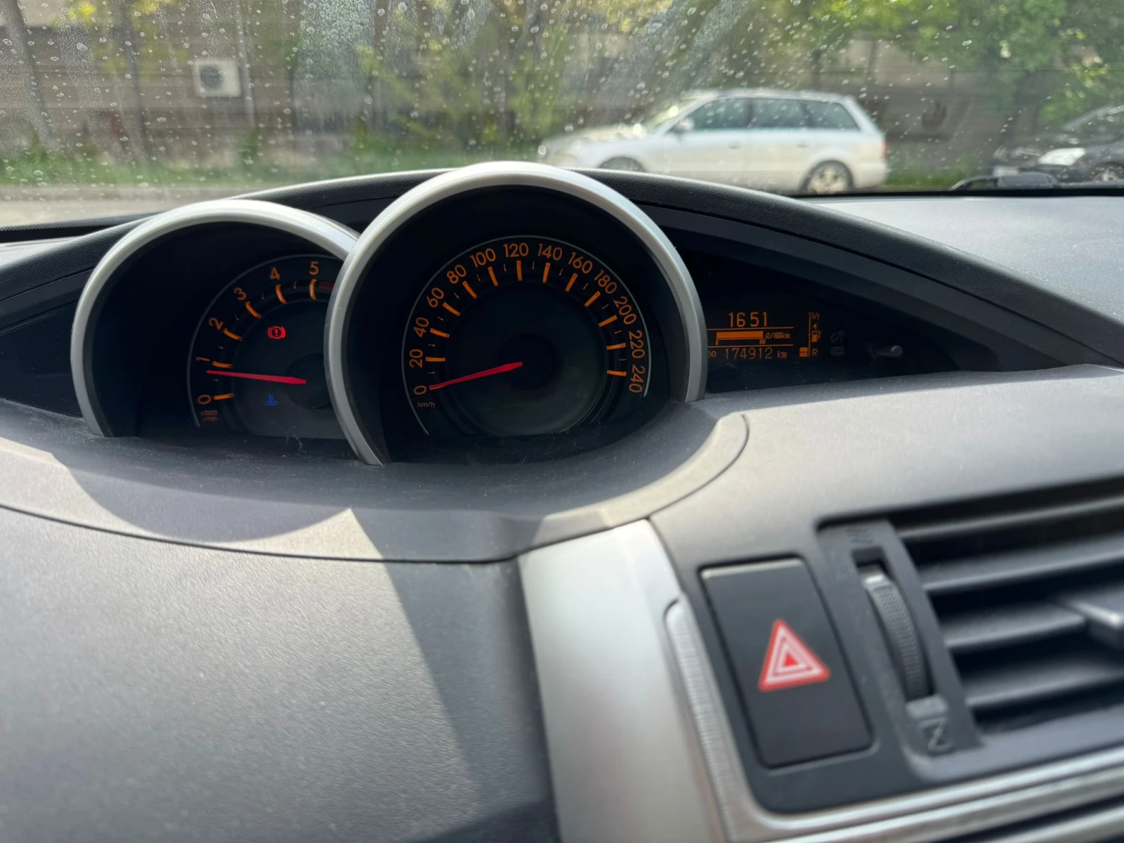 Toyota Verso Италия, снимка 14 - Автомобили и джипове - 54427348
