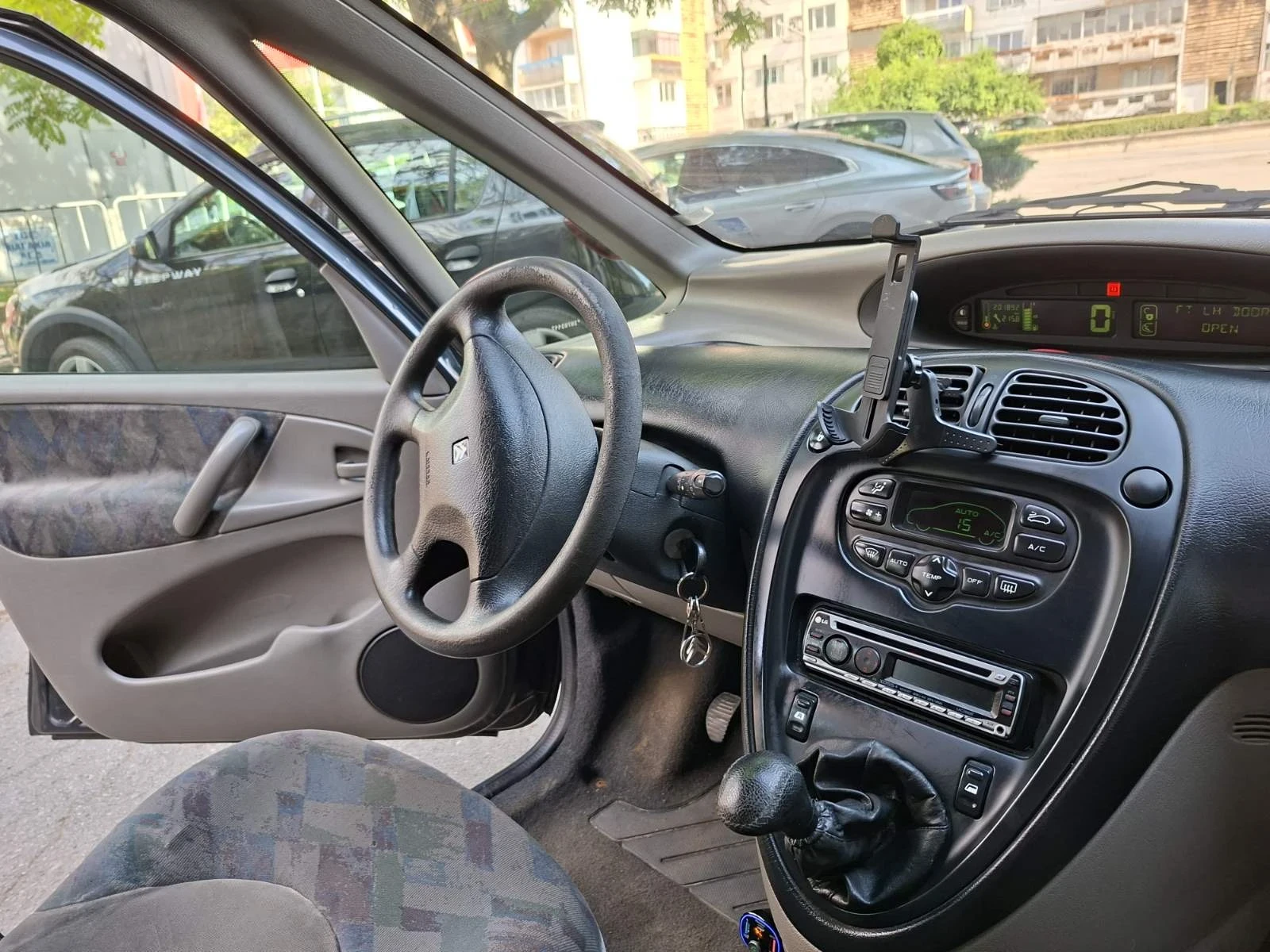 Citroen Xsara picasso 1.6 I, снимка 3 - Автомобили и джипове - 55162792