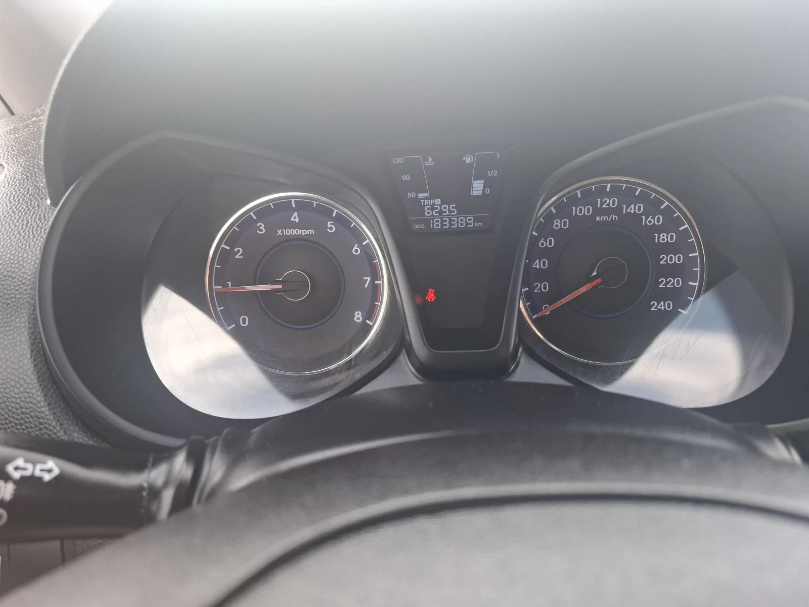 Hyundai Ix20 1.6i, снимка 12 - Автомобили и джипове - 55400223