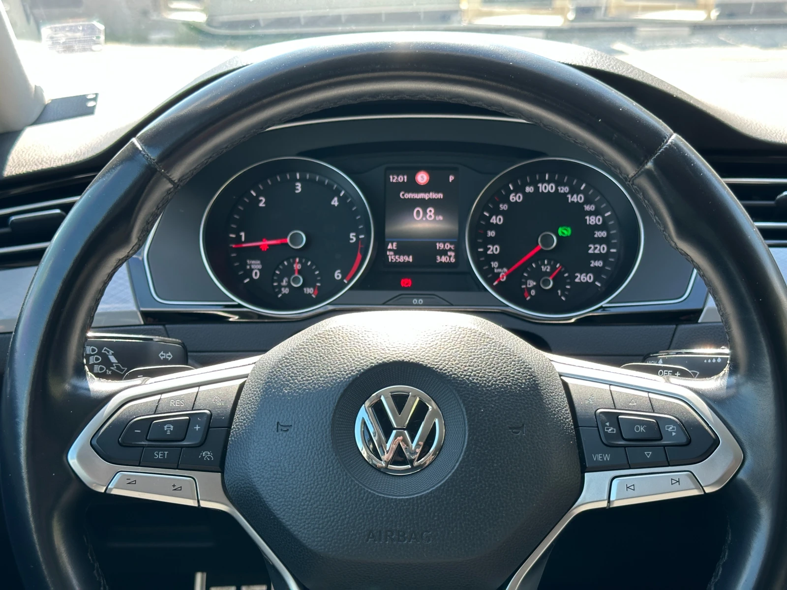 VW Passat Business 2.0 TDI / DSG7 / 190HP, снимка 16 - Автомобили и джипове - 56135588