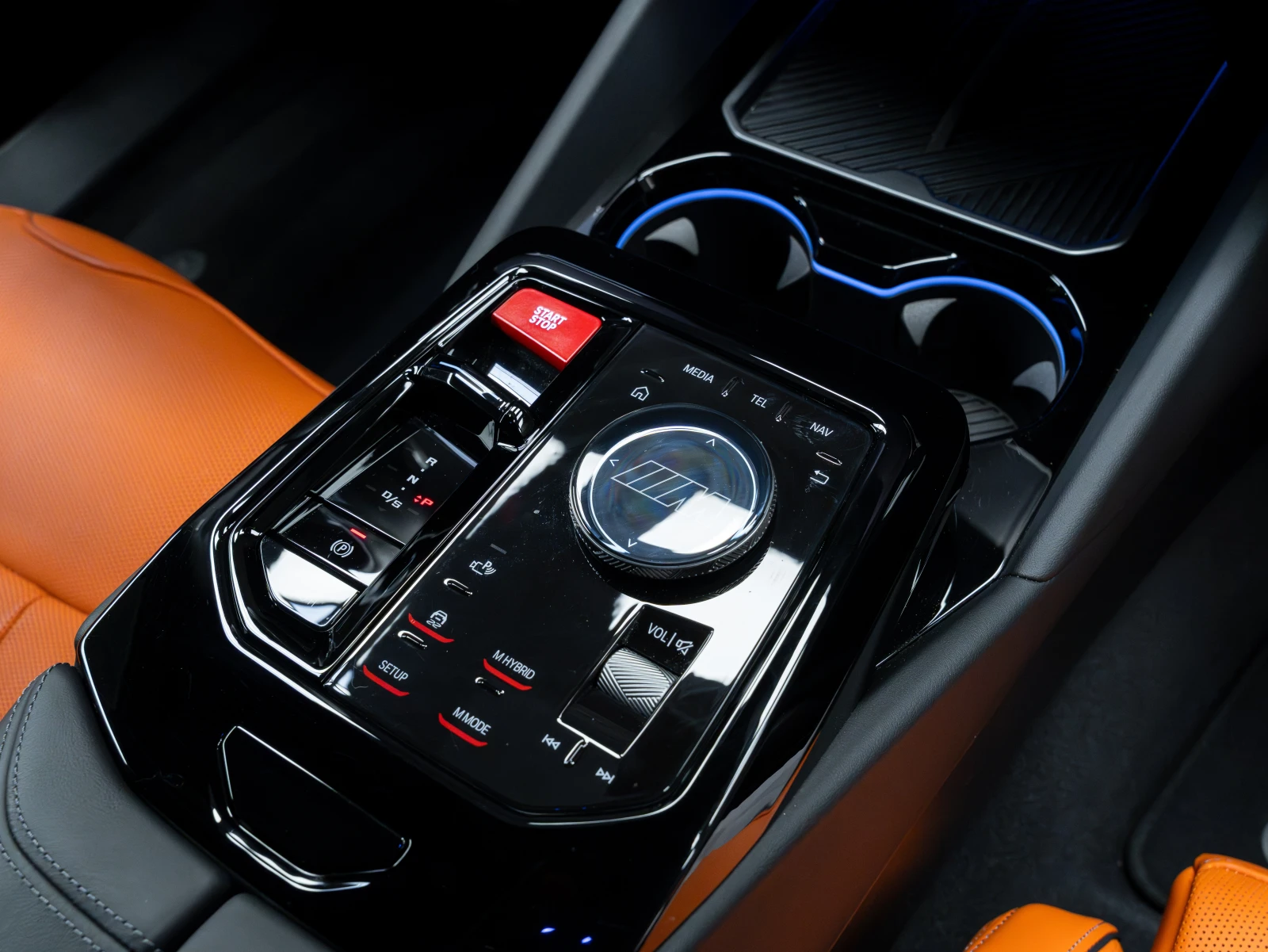 BMW M5 G90 XDRIVE* CERAMIC* B&W* 360* CARBON* ULTIMATE* � | Mobile.bg � ����������� 16