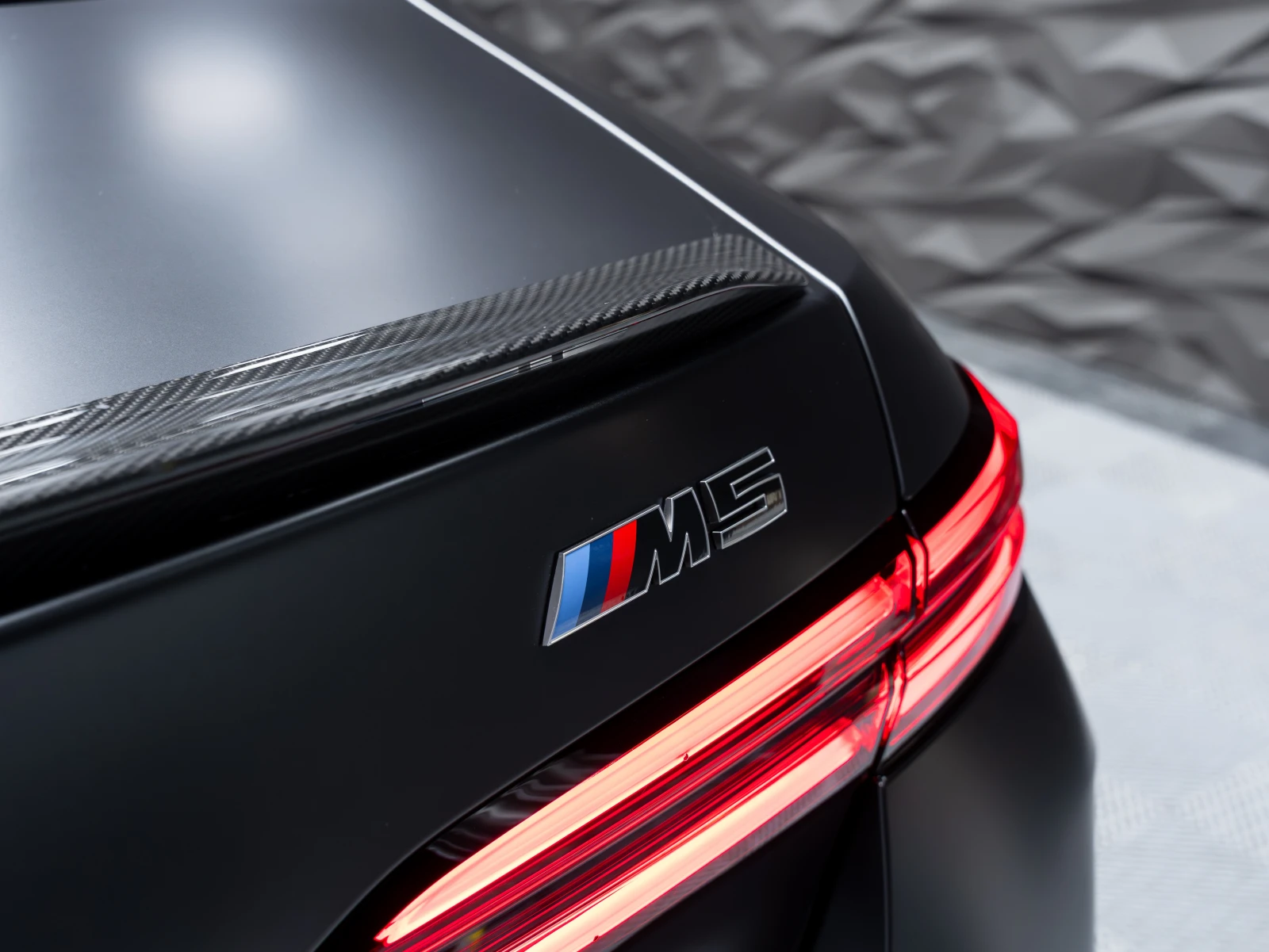 BMW M5 G90 XDRIVE* CERAMIC* B&W* 360* CARBON* ULTIMATE* � | Mobile.bg � ����������� 7