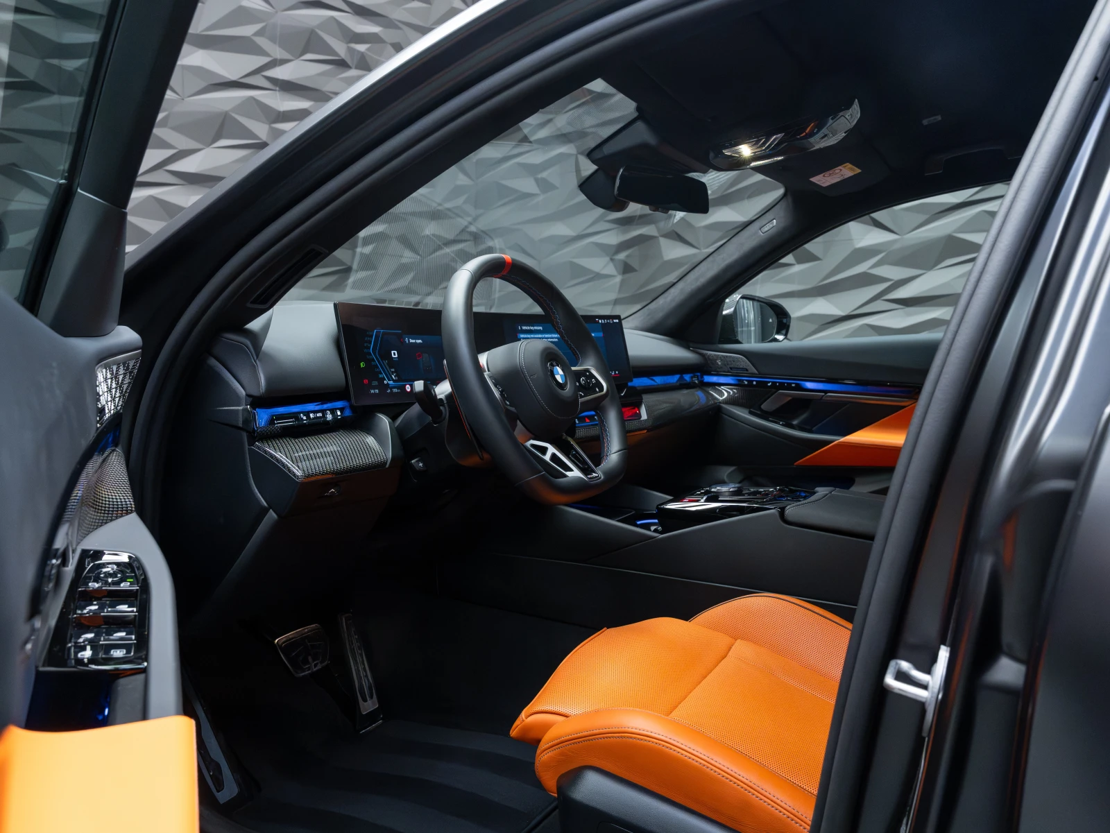 BMW M5 G90 XDRIVE* CERAMIC* B&W* 360* CARBON* ULTIMATE* � | Mobile.bg � ����������� 13