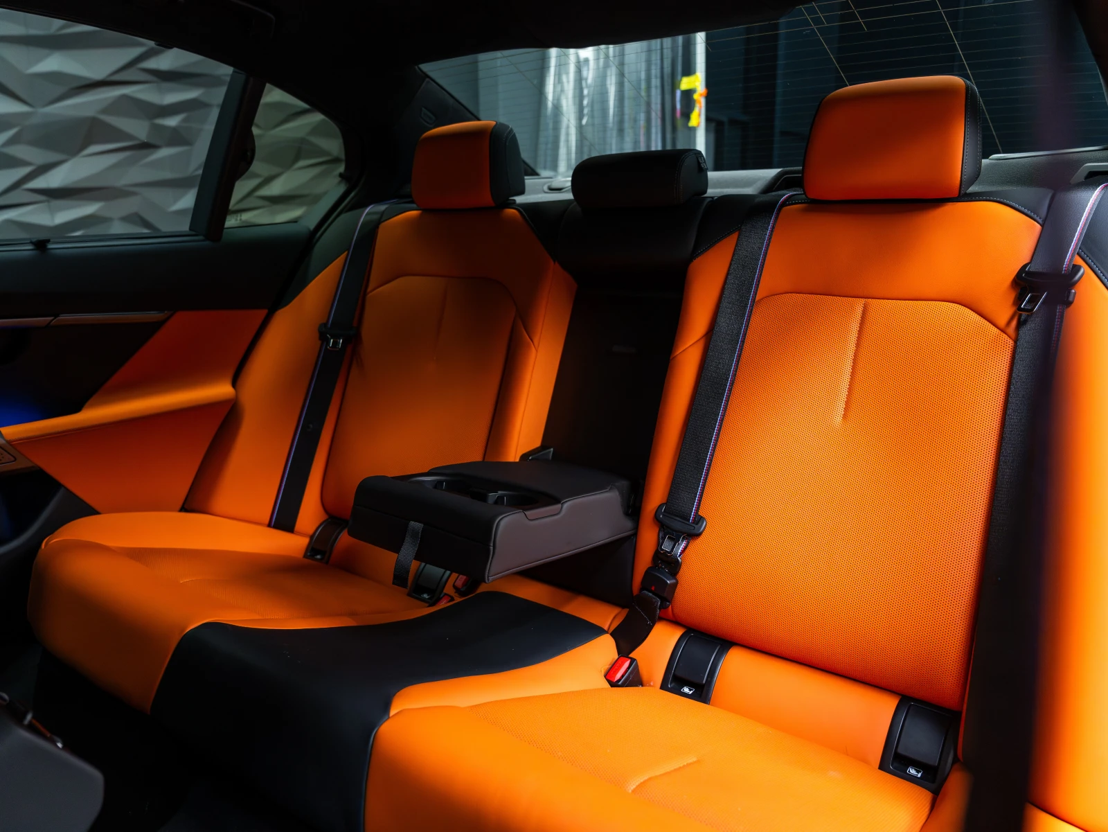 BMW M5 G90 XDRIVE* CERAMIC* B&W* 360* CARBON* ULTIMATE* � | Mobile.bg � ����������� 12