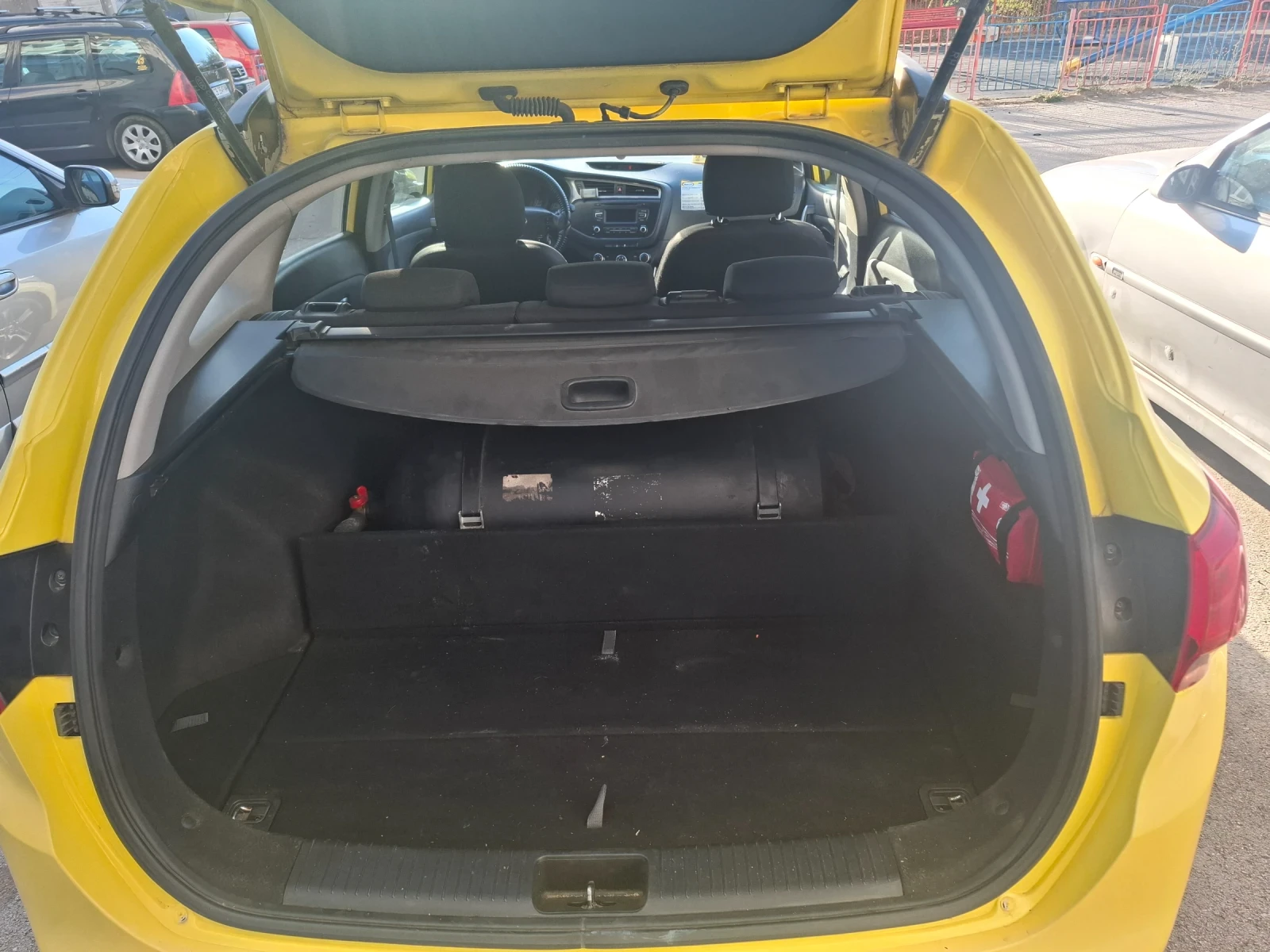 Kia Ceed, снимка 6 - Автомобили и джипове - 56662556