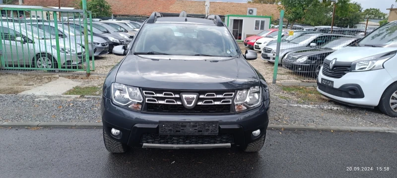 Dacia Duster, снимка 1 - Автомобили и джипове - 47434316