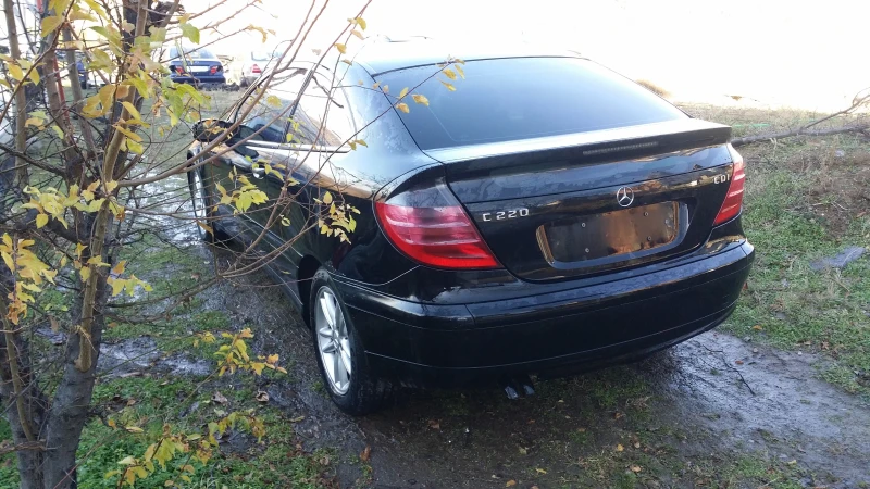 Mercedes-Benz C 220 22cdi, снимка 10 - Автомобили и джипове - 52442047