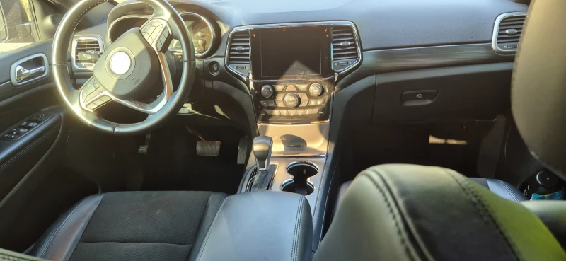 Jeep Grand cherokee, снимка 9 - Автомобили и джипове - 52276661