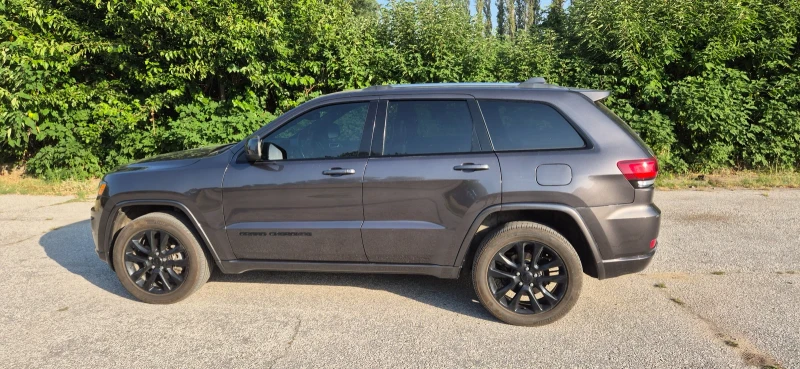 Jeep Grand cherokee, снимка 3 - Автомобили и джипове - 52276661