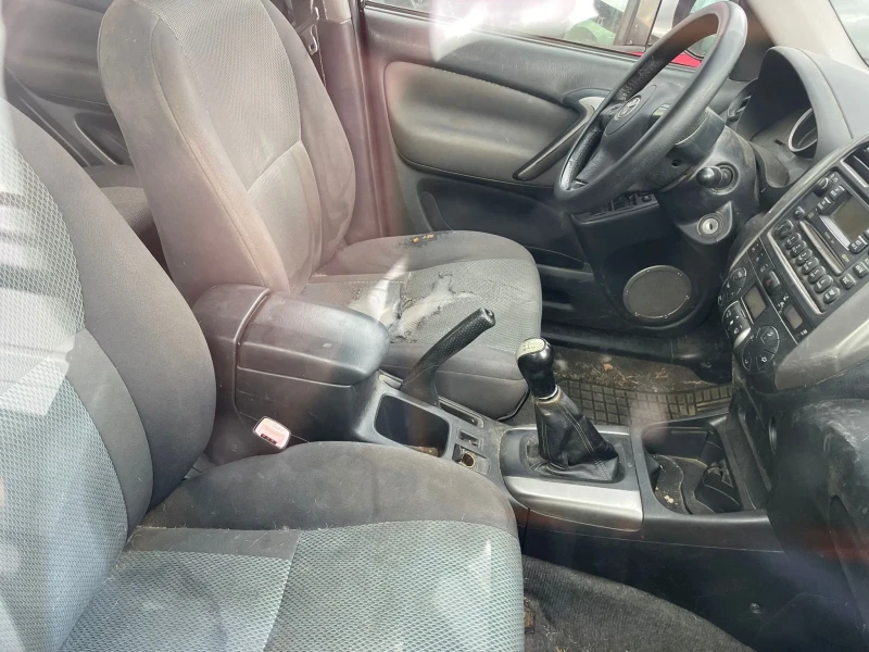 Toyota Rav4 2.0D4D, снимка 5 - Автомобили и джипове - 52681847