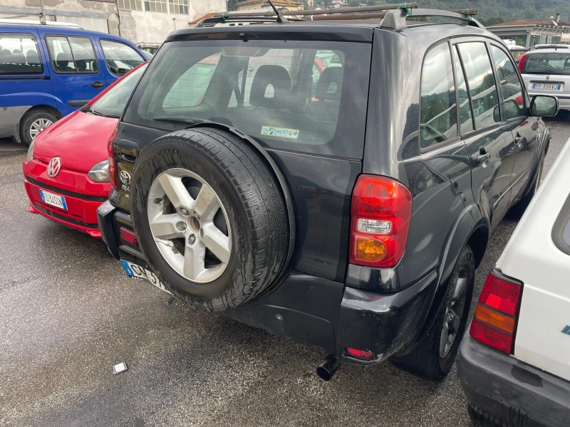 Toyota Rav4 2.0D4D, снимка 3 - Автомобили и джипове - 52681847