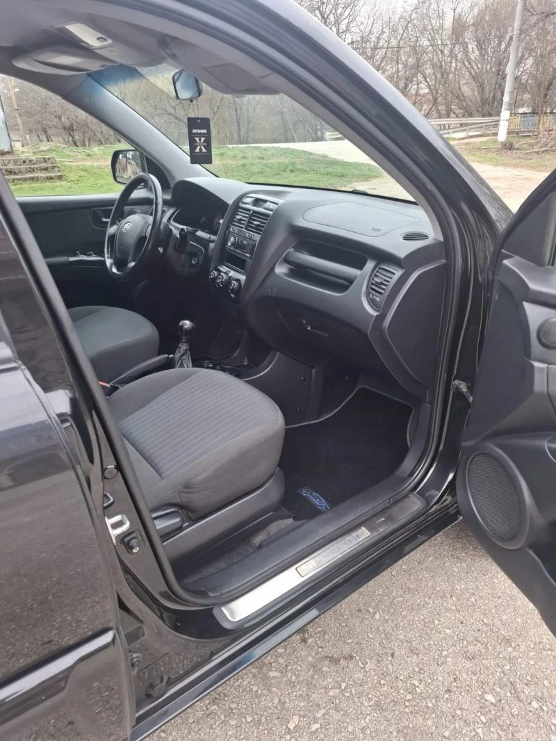 Kia Sportage 2.0 газ/бензин - 7500 лв. - 64256894 | Car24.bg