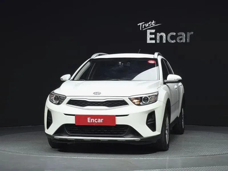 Kia Stonic, снимка 3 - Автомобили и джипове - 56690343