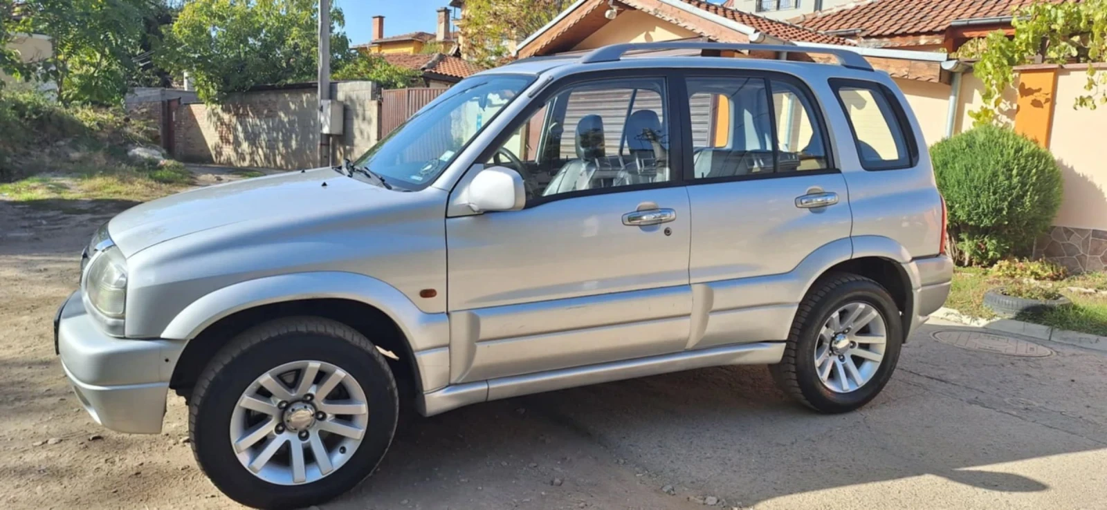 Suzuki Grand vitara 2.0i 128 к.с. Автомат - изображение 2