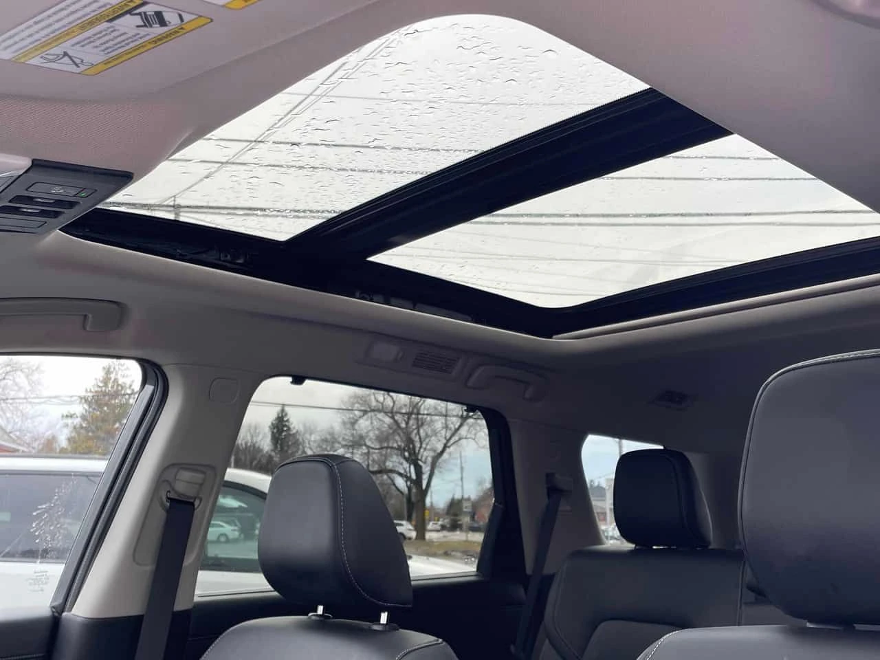 Nissan Pathfinder SL  CARFAX, снимка 14 - Автомобили и джипове - 53757630