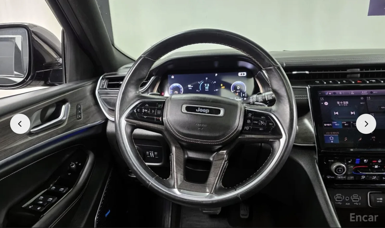 Jeep Grand cherokee OVERLAND* 3.6* V6* ДИГИТАЛНО* ТАБЛО* ОБДУХВАНЕ* 36, снимка 7 - Автомобили и джипове - 53990767