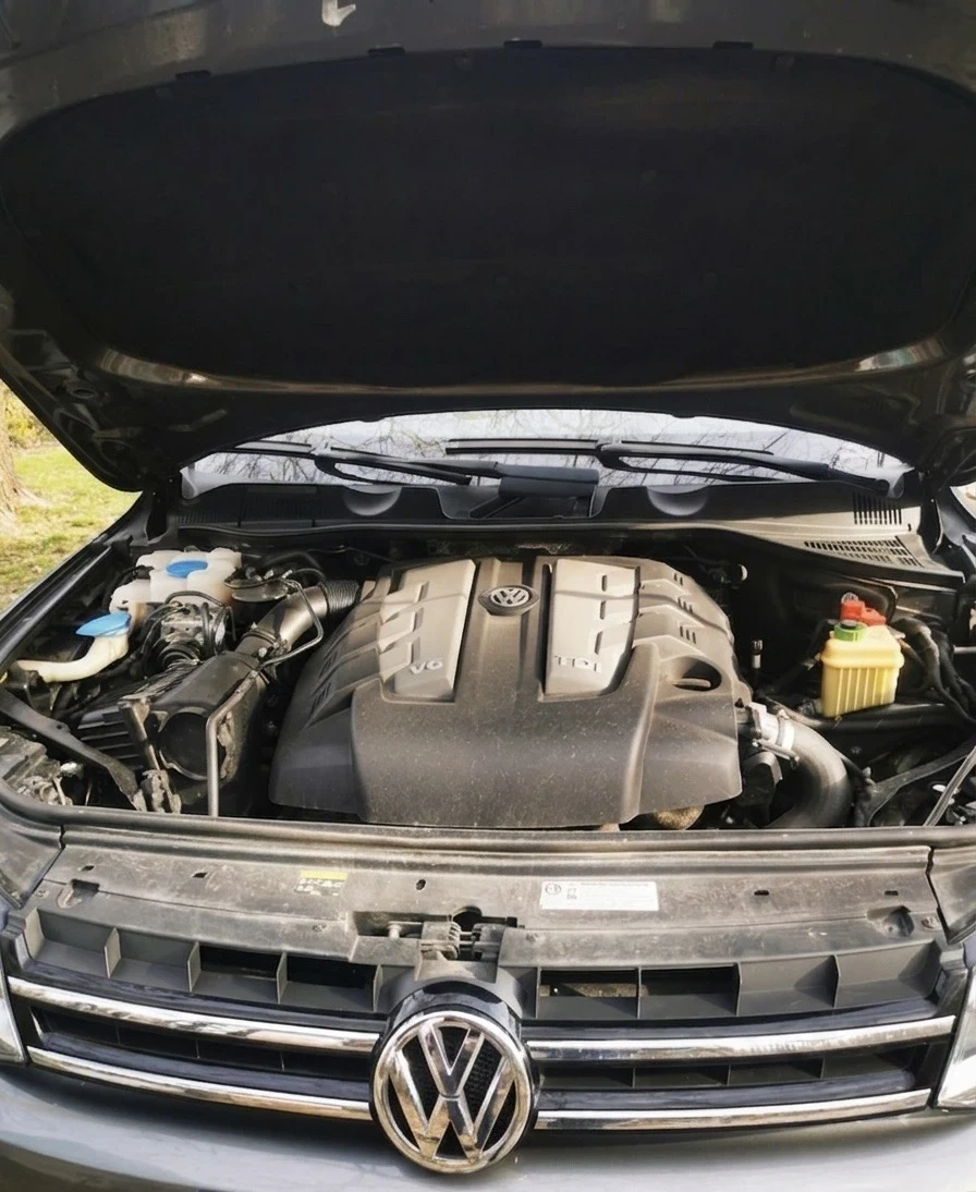VW Touareg, снимка 5 - Автомобили и джипове - 54126602