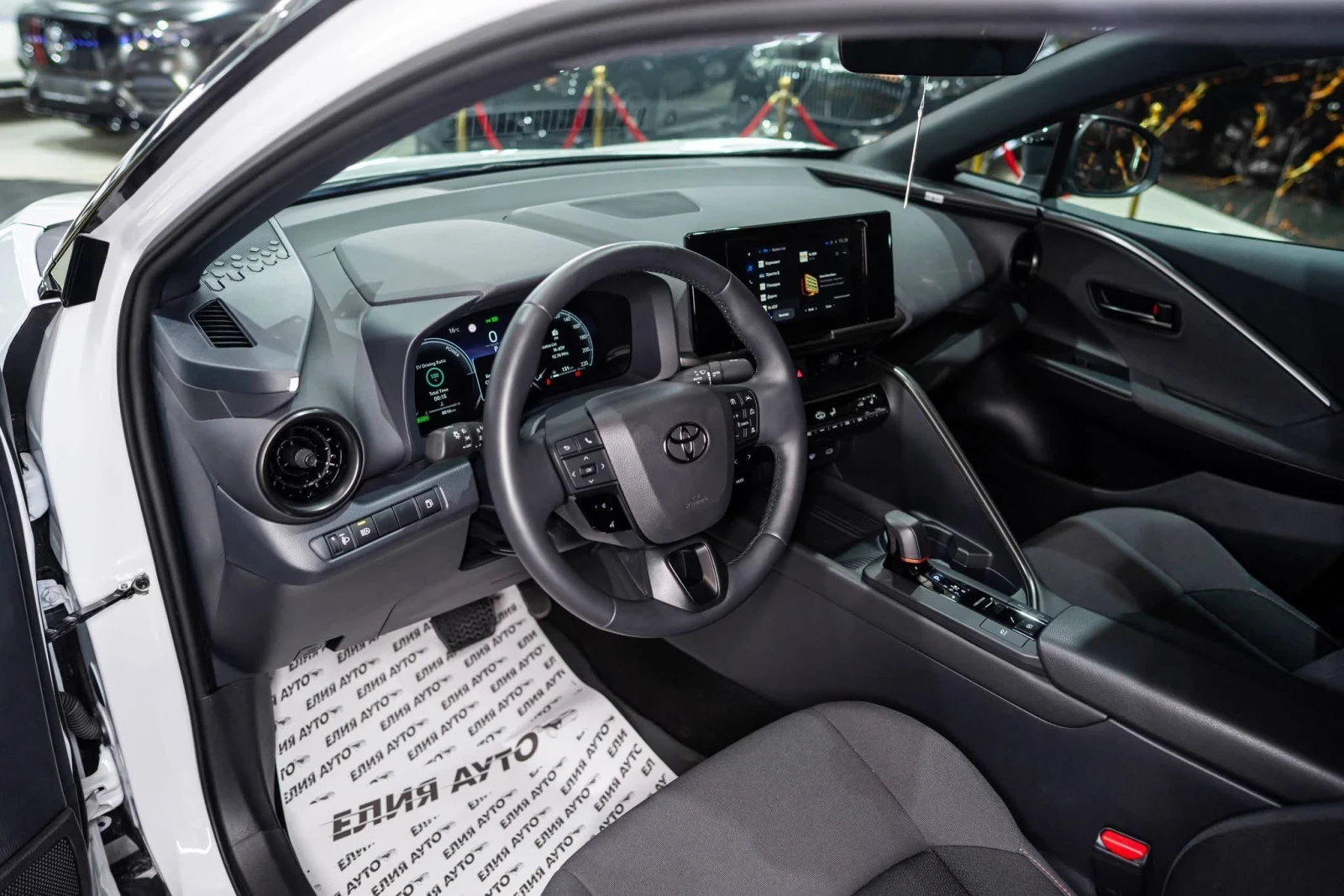 Toyota C-HR 1.8 HYBRID LED NAVI ГАРАНЦИЯ ЛИЗИНГ 100%, снимка 12 - Автомобили и джипове - 54198723