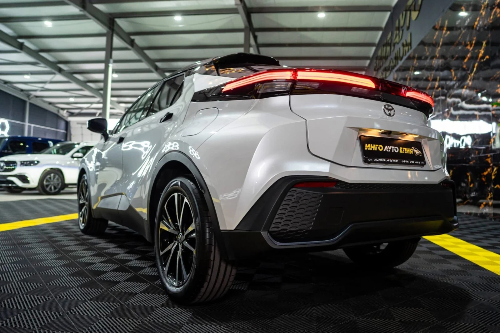 Toyota C-HR 1.8 HYBRID LED NAVI ГАРАНЦИЯ ЛИЗИНГ 100%, снимка 7 - Автомобили и джипове - 54198723