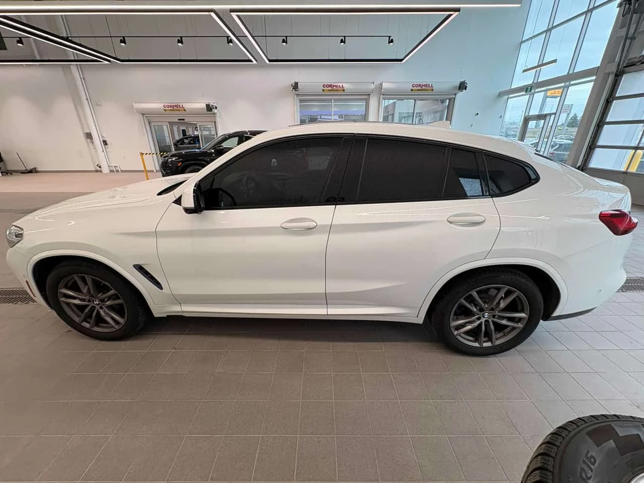 BMW X4 xDrive30i/AMBIENT/360 CAM/ПАНОРАМА, снимка 3 - Автомобили и джипове - 54240911