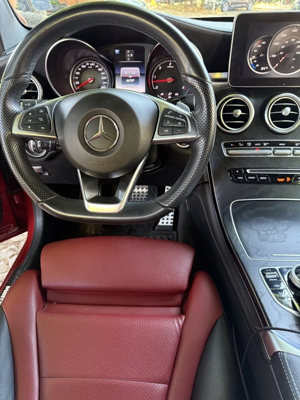 Mercedes-Benz GLC 350 Купе, 70.000км, Пълна сервизна история в мерцедес, снимка 13 - Автомобили и джипове - 54389729