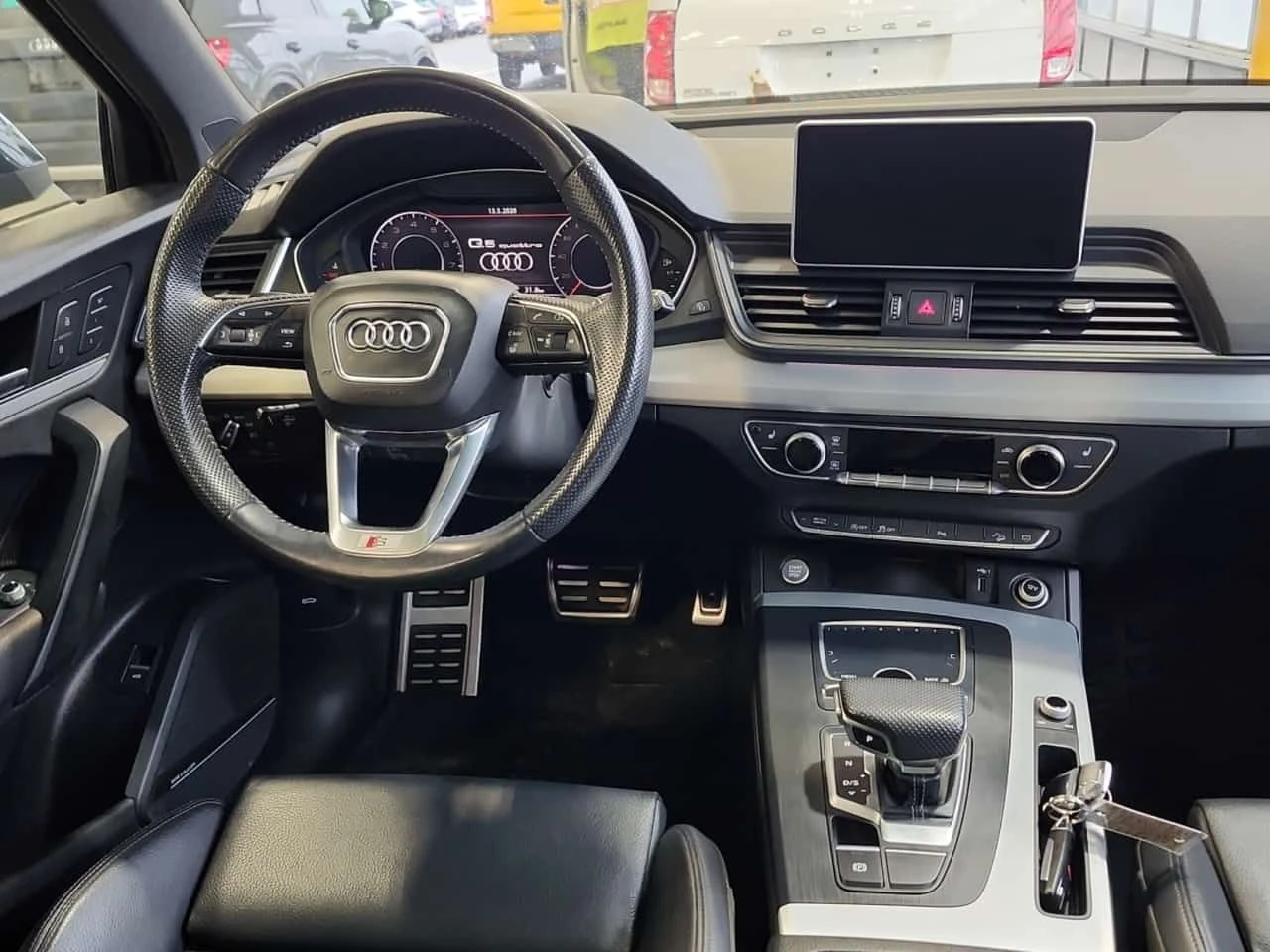 Audi Q5 * Technik * ПОДГРЕВИ * 360 * PANO * CARFAX, снимка 10 - Автомобили и джипове - 54544385