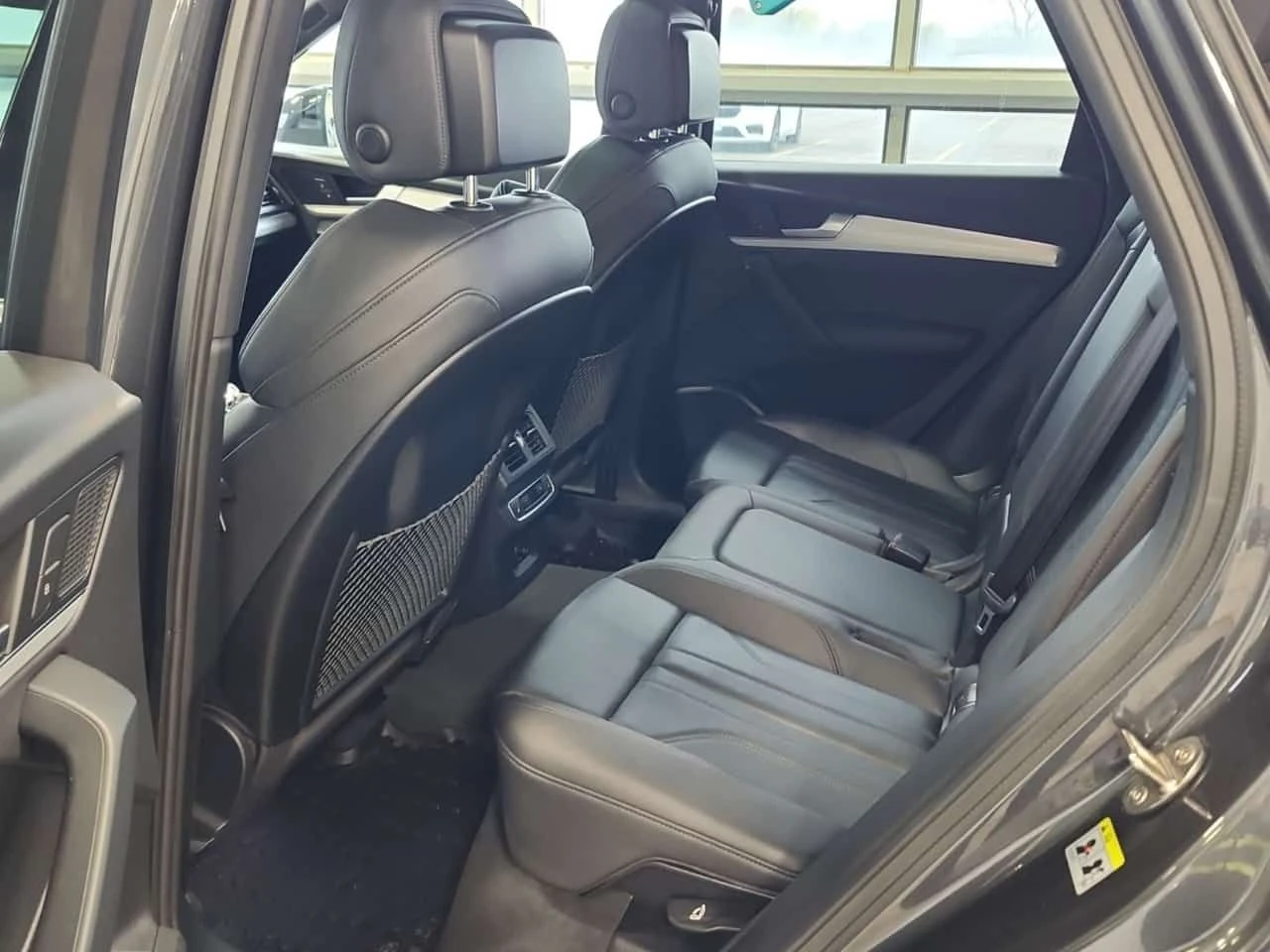 Audi Q5 * Technik * ПОДГРЕВИ * 360 * PANO * CARFAX, снимка 12 - Автомобили и джипове - 54544385
