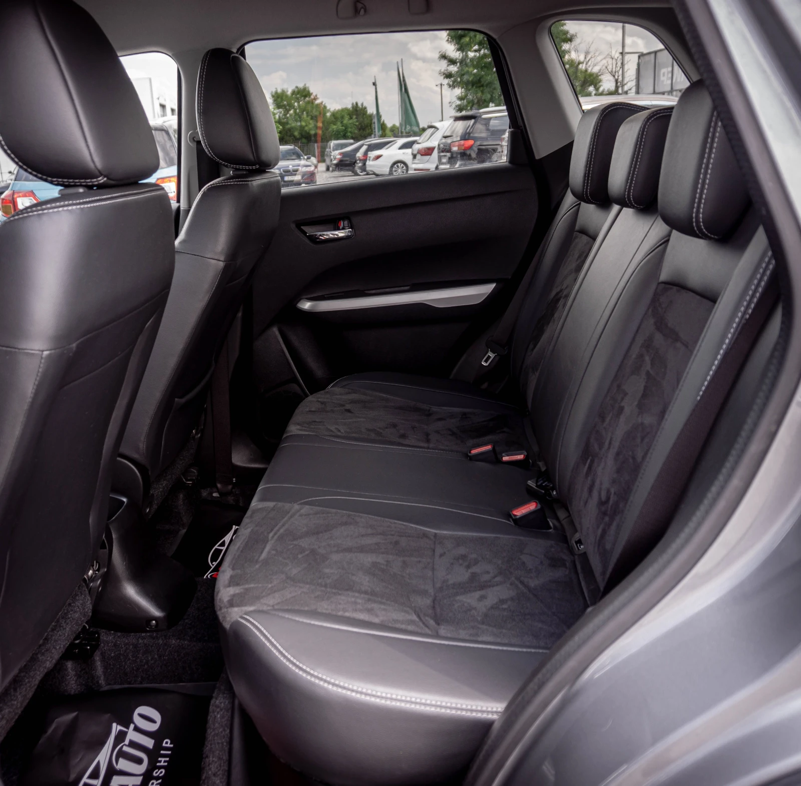 Suzuki Vitara 1.6 бензин| EXCLUSIVE! ALCANTARA! TOP! ГАРАНЦИЯ!, снимка 11 - Автомобили и джипове - 54790914