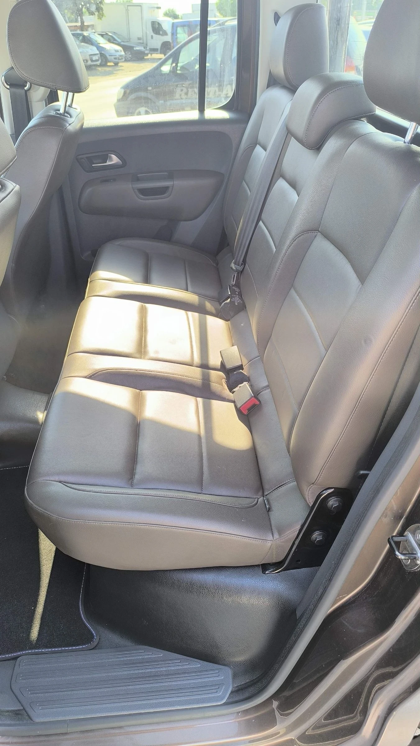 VW Amarok 2.0 tdi , снимка 9 - Автомобили и джипове - 55124187