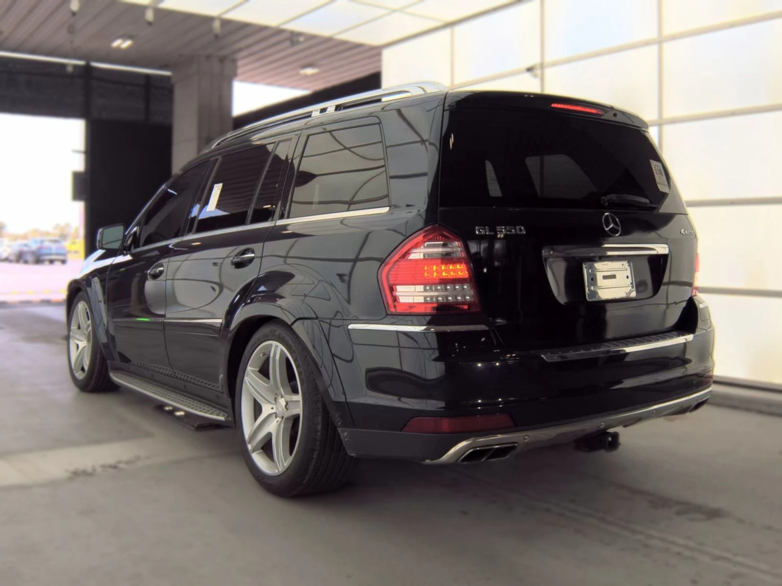 Mercedes-Benz GL 550 4MATIC* Fully loaded* Крайна цена* , снимка 4 - Автомобили и джипове - 55825804