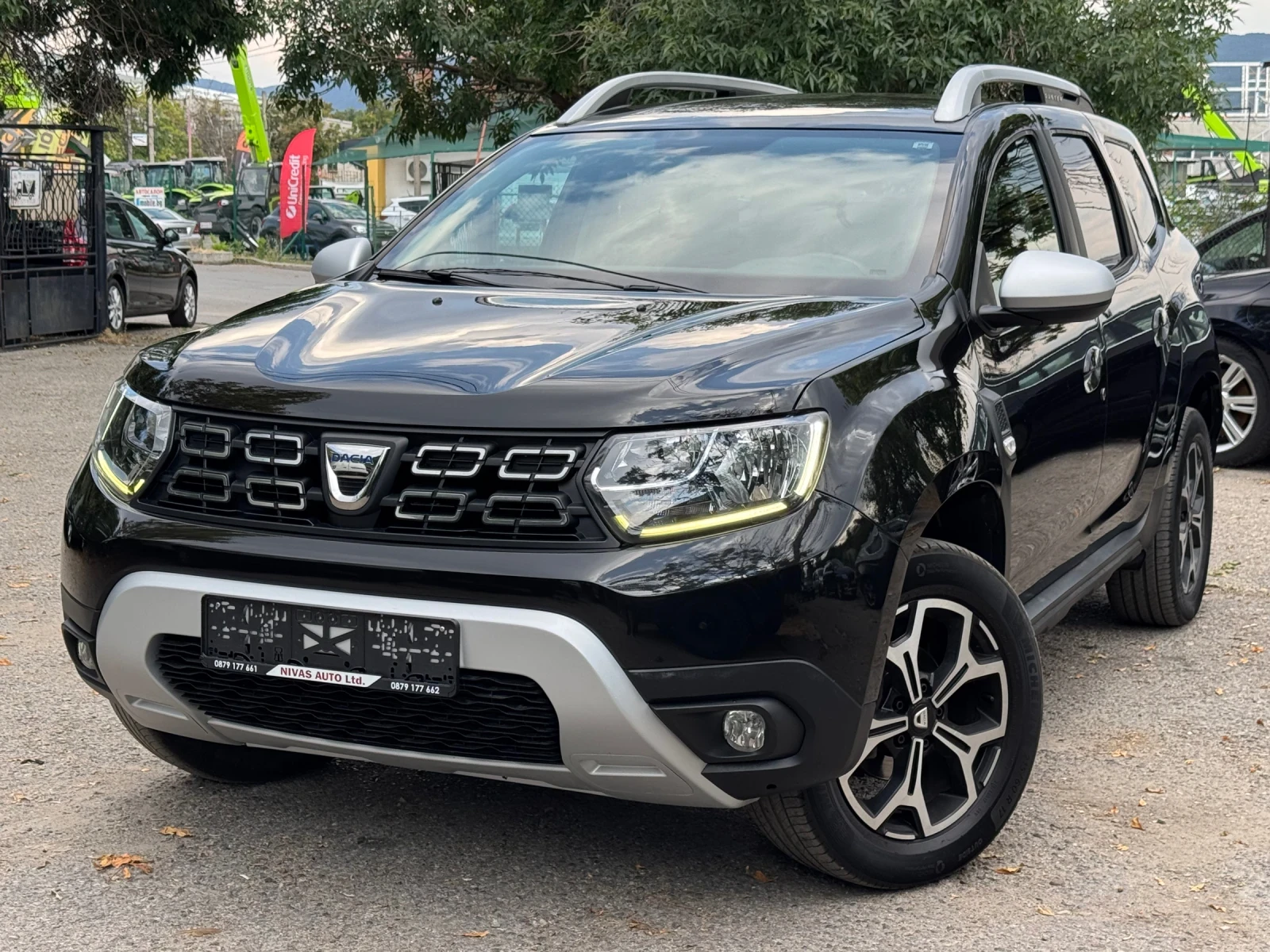 Dacia Duster 1.6i Фабричен Газ! Нави!