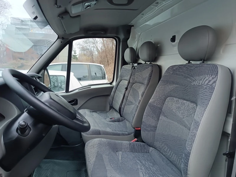 Renault Master 2.5dCI/6скорости/климатик, снимка 8 - Бусове и автобуси - 47747117