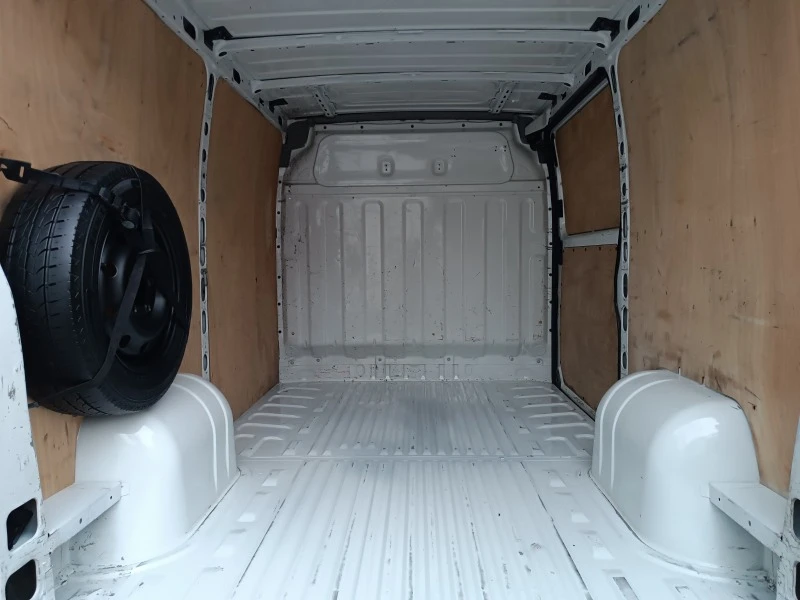 Renault Master 2.5dCI/6скорости/климатик, снимка 13 - Бусове и автобуси - 47747117