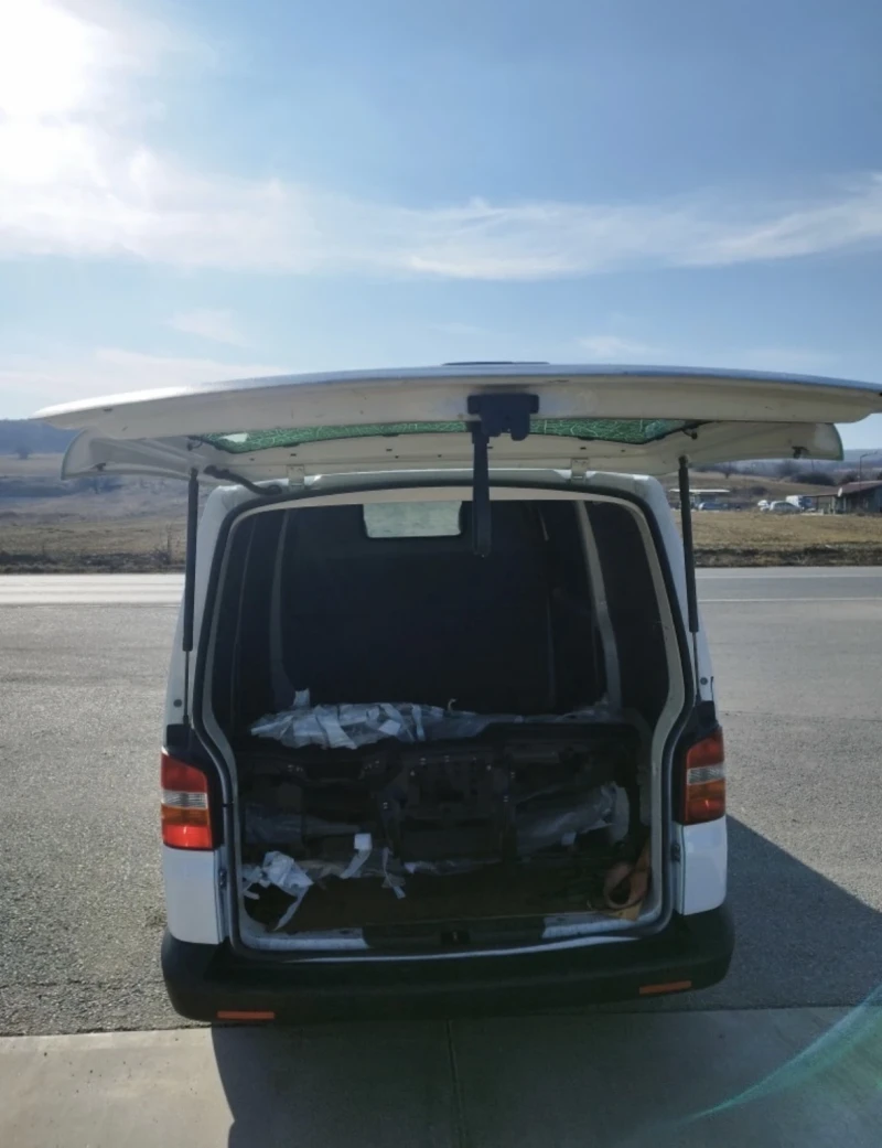 VW Transporter 1.9TDI 105hp, снимка 8 - Бусове и автобуси - 53224422