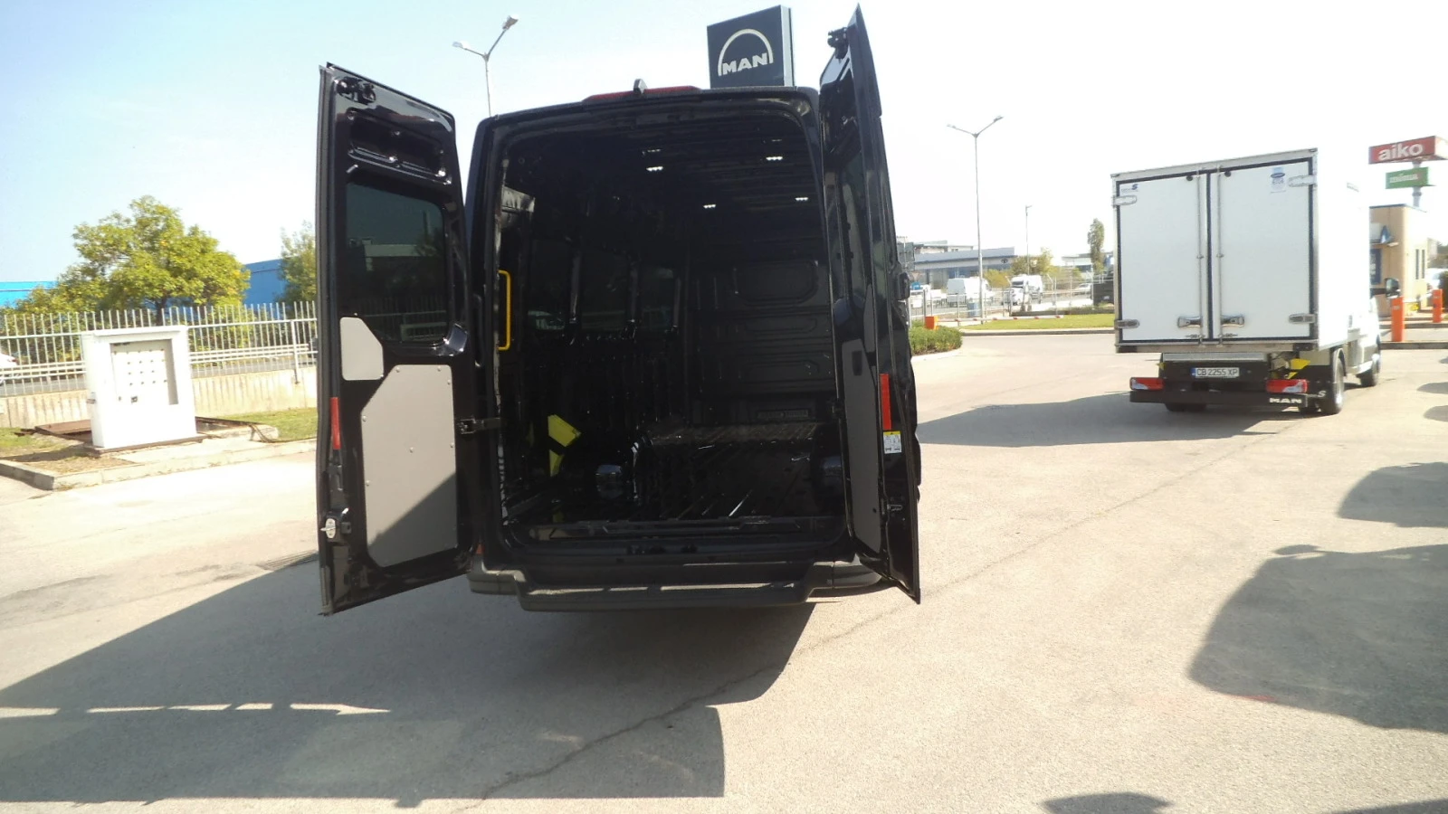 Man TGE 5.160 Window Van - изображение 5