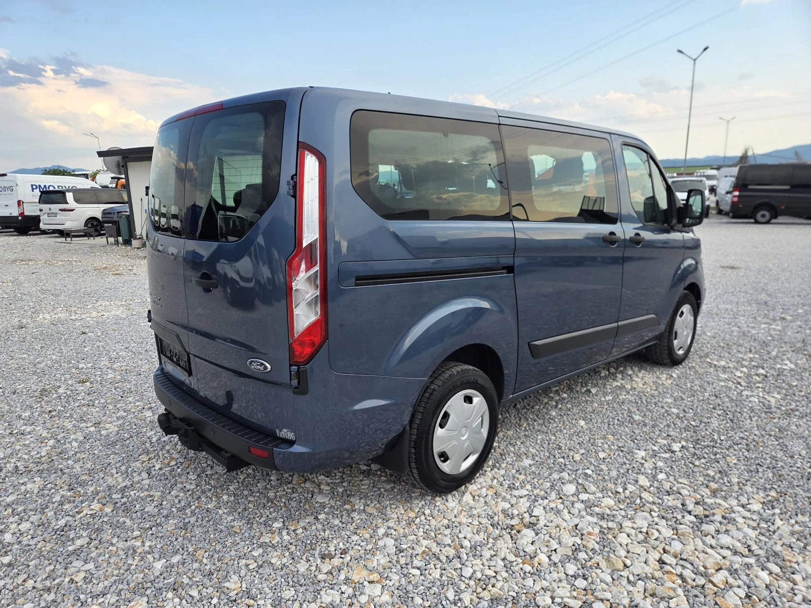 Ford Transit Custom 2.0 TDCi, Пътнически, 9 местен, Клима, ЕВРО 6, снимка 5 - Бусове и автобуси - 54811330