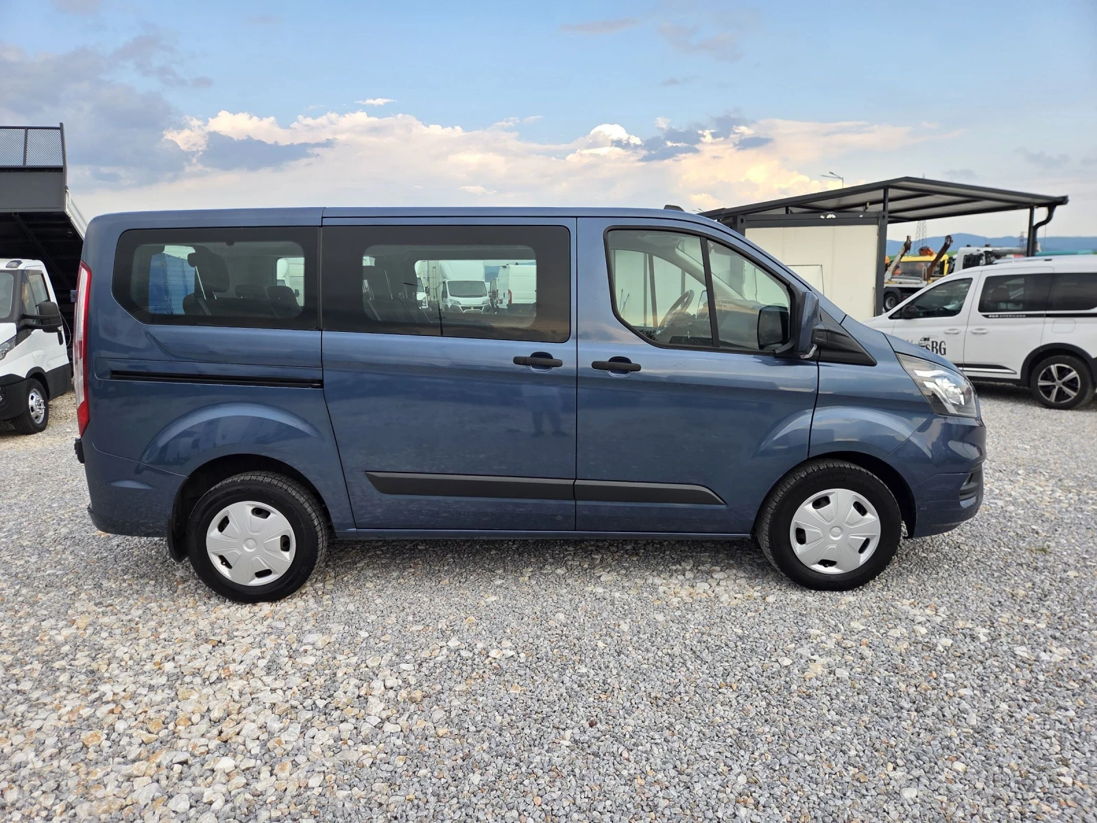 Ford Transit Custom 2.0 TDCi, Пътнически, 9 местен, Клима, ЕВРО 6, снимка 6 - Бусове и автобуси - 54811330