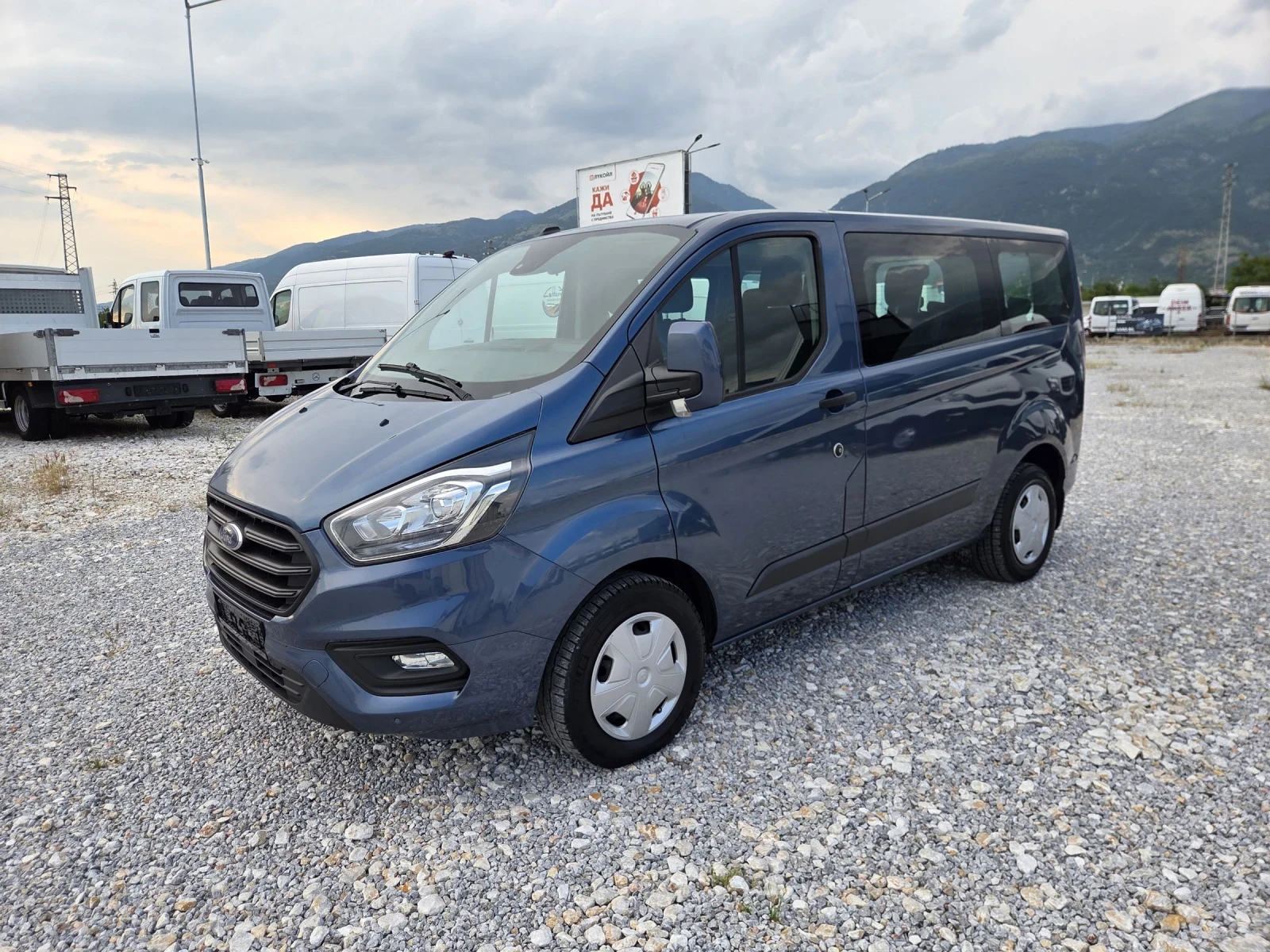 Ford Transit Custom 2.0 TDCi, Пътнически, 9 местен, Клима, ЕВРО 6