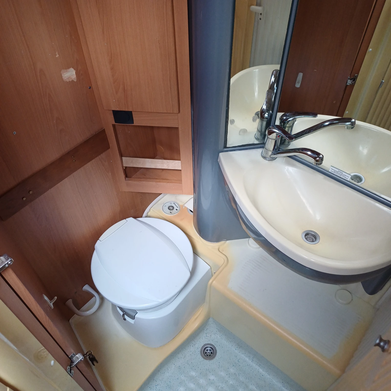  Dethleffs | Mobile.bg   14