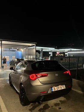 Alfa Romeo Giulietta 1.4Turbo Multiair Кожа/Навигация/Автомат, снимка 2