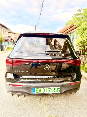 Mercedes-Benz EQB 250+ AMG| Night| Гаранция 2033| 97% Бат/Зимни гуми, снимка 3