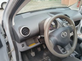Toyota Aygo - 2555 € / 4997.15 лв. - 21121046 11