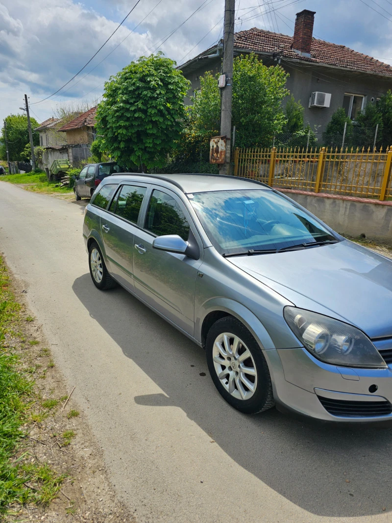 Opel Astra, снимка 2 - Автомобили и джипове - 46096325