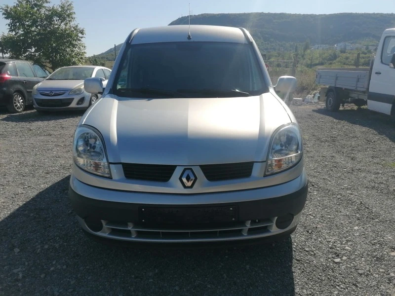 Renault Kangoo 1.6i KLIMATIK, снимка 3 - Автомобили и джипове - 46803394