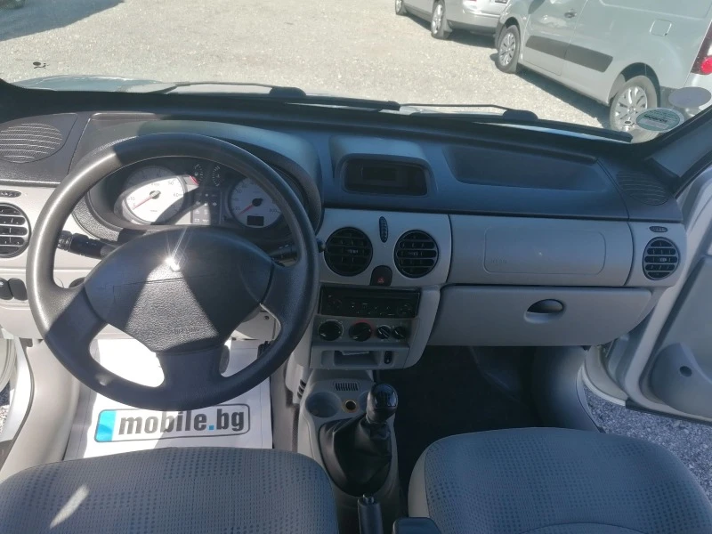 Renault Kangoo 1.6i KLIMATIK, снимка 14 - Автомобили и джипове - 46803394