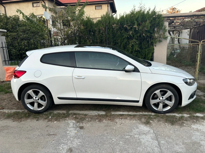 VW Scirocco 2.0 TDI, снимка 4 - Автомобили и джипове - 47603096