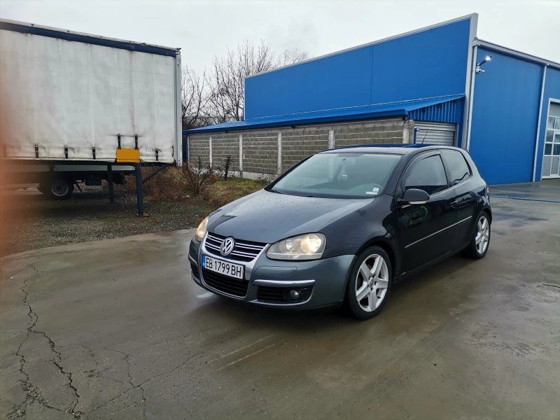 VW Golf 2.0tdi, снимка 2 - Автомобили и джипове - 48273093