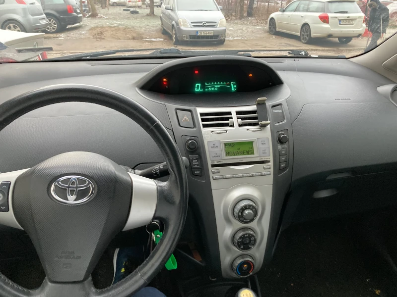 Toyota Yaris, снимка 2 - Автомобили и джипове - 48529122